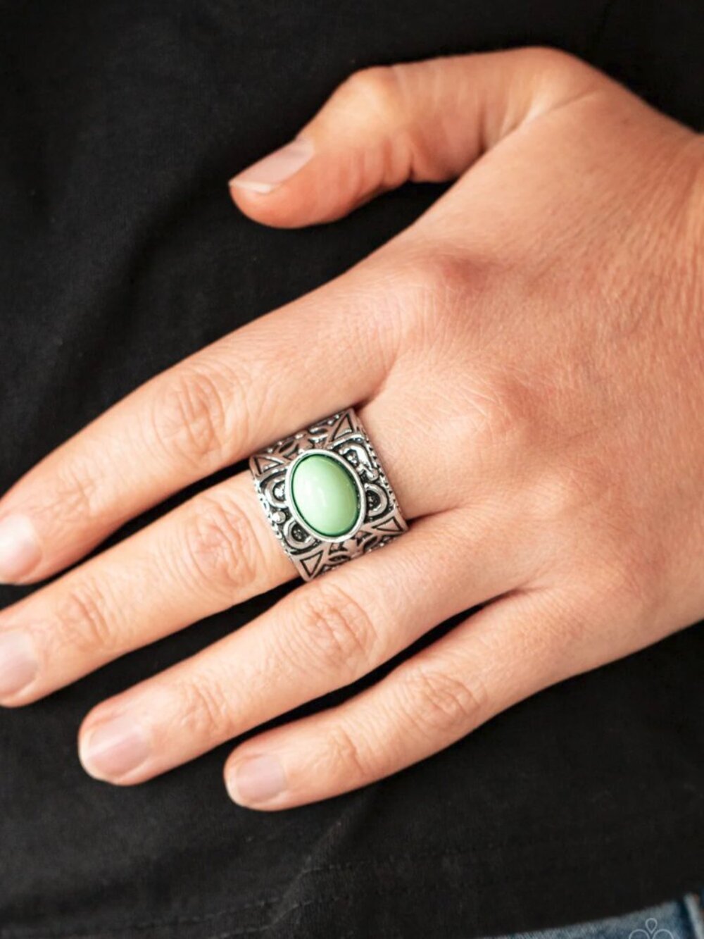 Paparazzi Jewelry Accessories - Bubbly Bonanza - Green Ring - Vintage